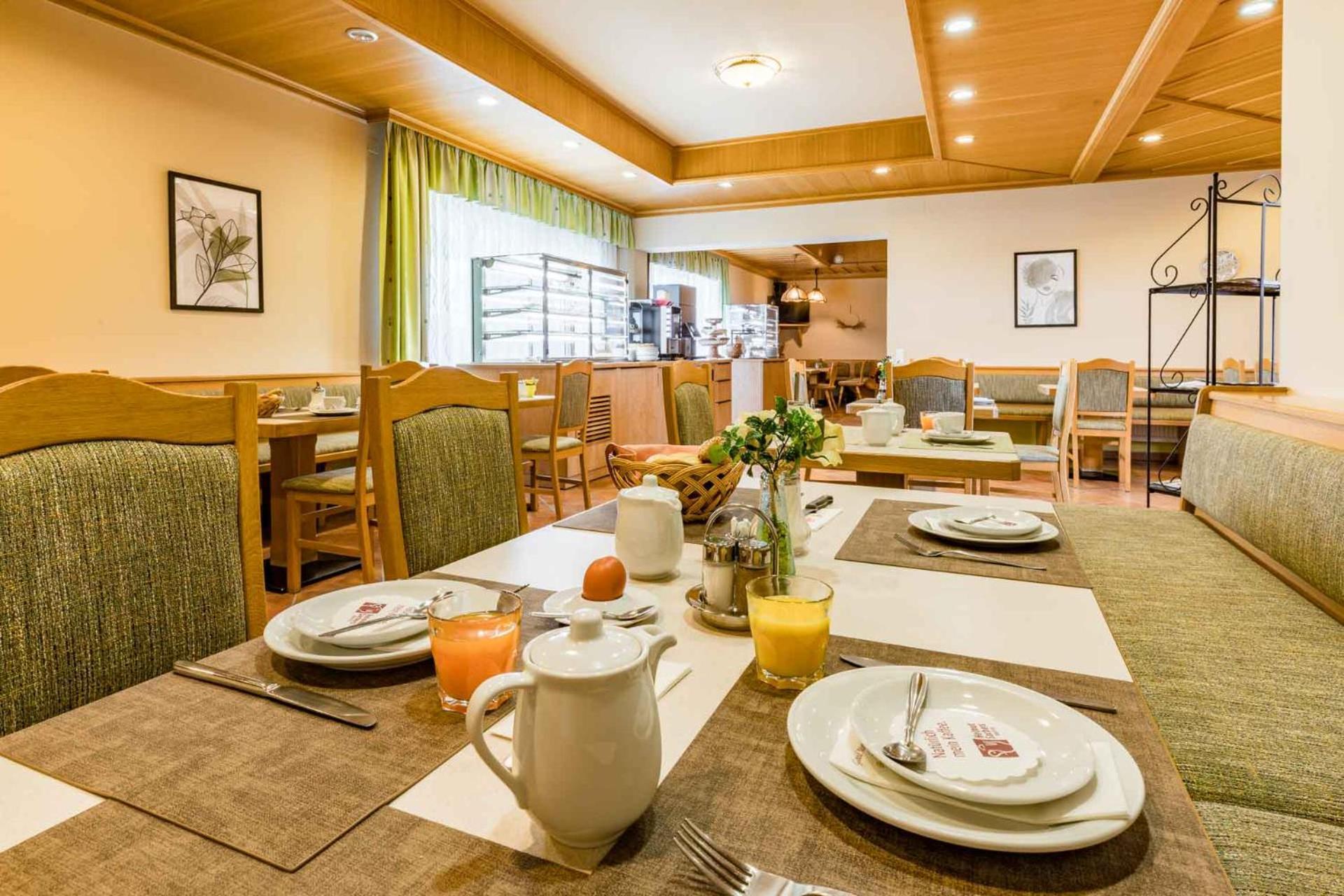 Hotel Garni Steinfeld Wiener Neustadt Eksteriør bilde